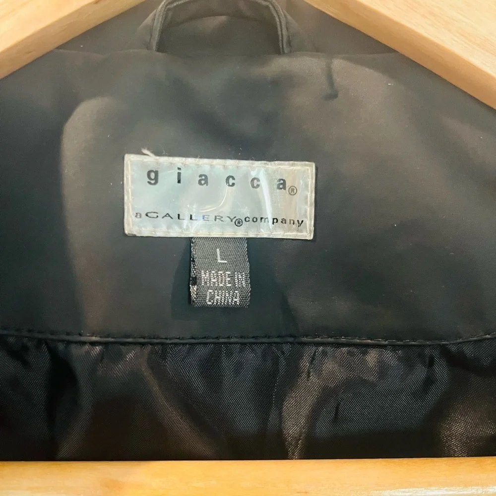 Giacca Gallery Black Outerwear with Silver Zipper Accents